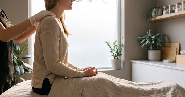 Wie lange muss ich nach einer Fettabsaugung Kompressionswäsche tragen?